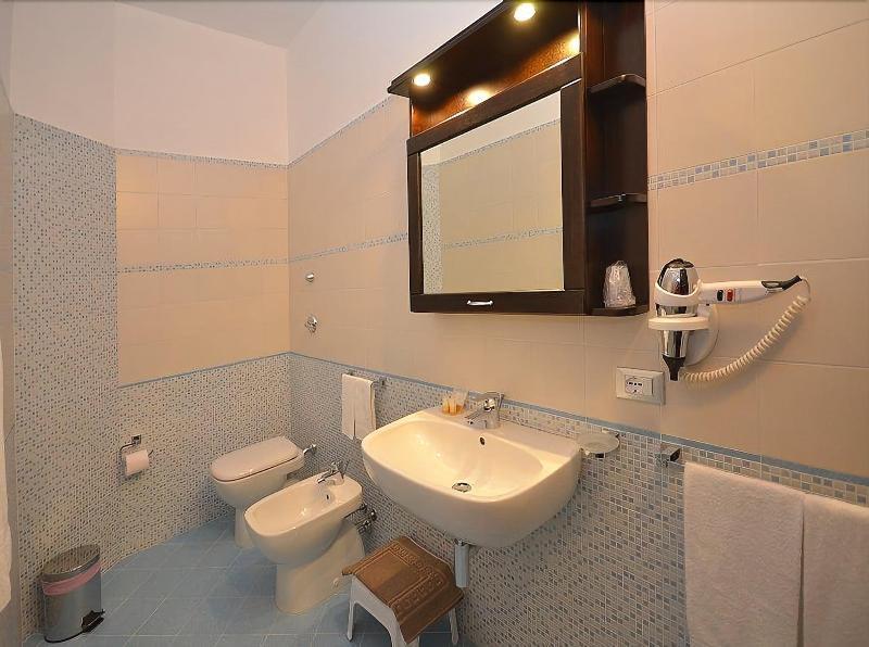 Baia Santa Margherita B&B Кастелуцо Екстериор снимка