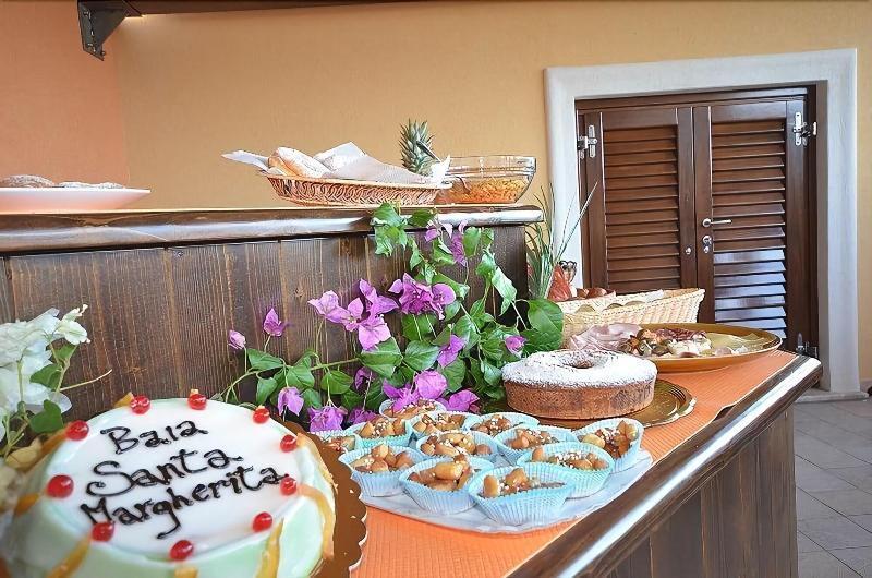 Baia Santa Margherita B&B Кастелуцо Екстериор снимка
